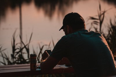 Een digitale detox maakt je niet per se gelukkiger